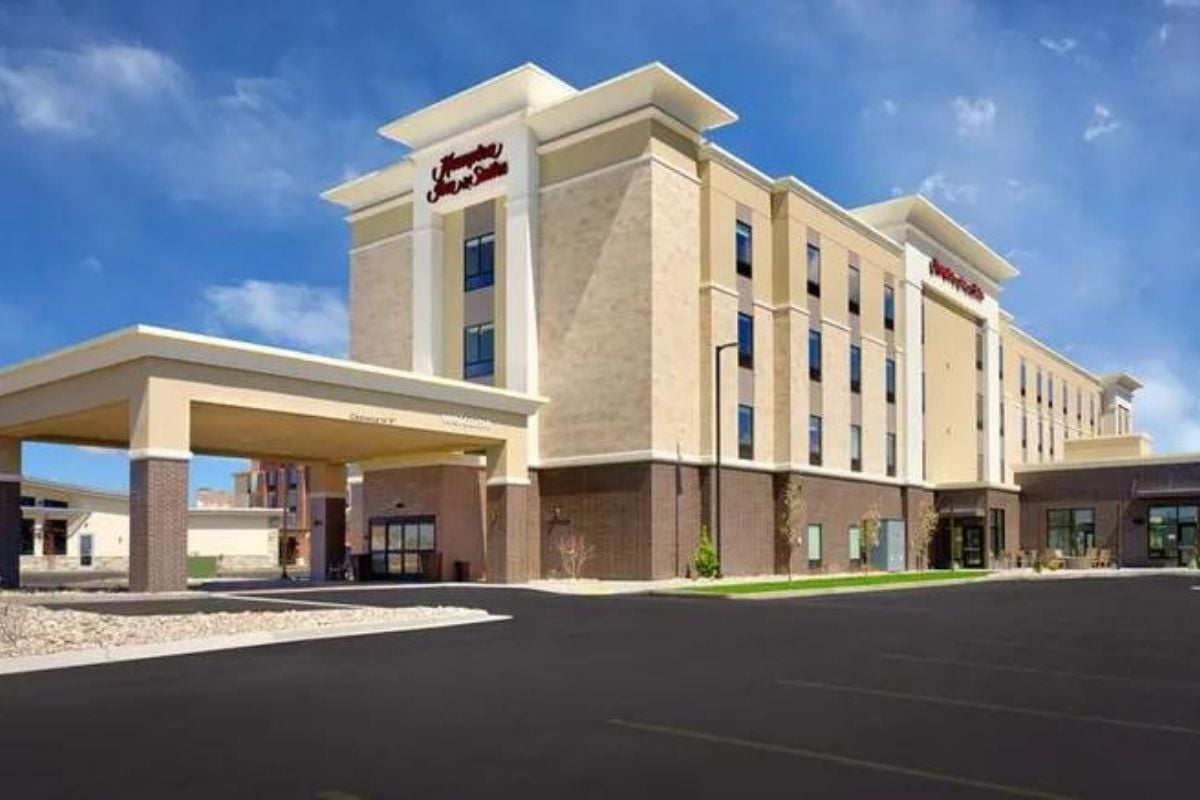 Hampton-inn- ID width=